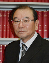 理事長 亀井 譲